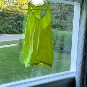 Women’s work out tank body glove size large